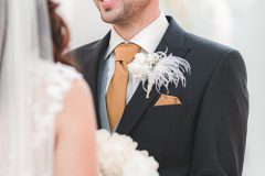 weiss-gold-hochzeit-kreuzeskirche-essen_0167-683x1024